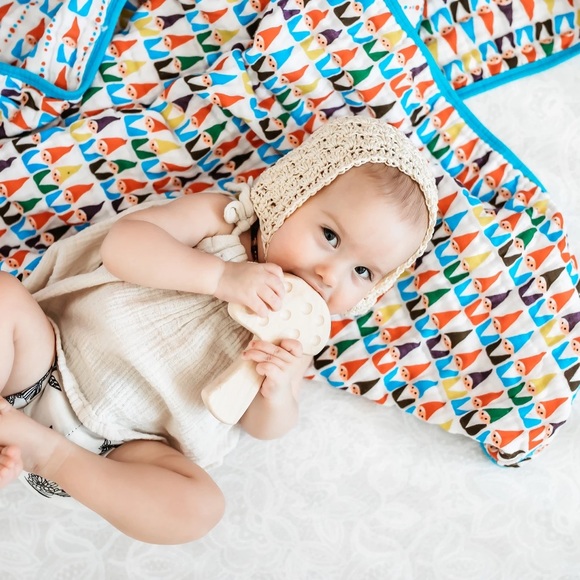 My Gnomies Cuddle Blanket - Picture 1 of 2